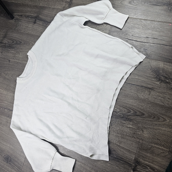 Size XL White Oversized Knit Sweater - Picture 3 of 4